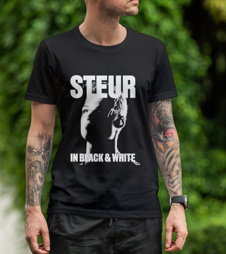 Steur In Black & White Monochrome T-Shirt
