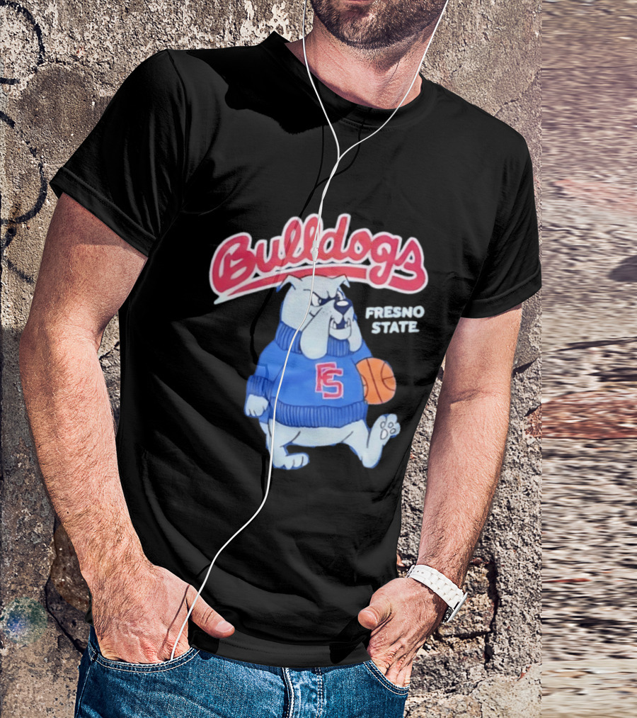 Fresno State Bulldogs Mascot With Basketball And Sweater T-Shirt