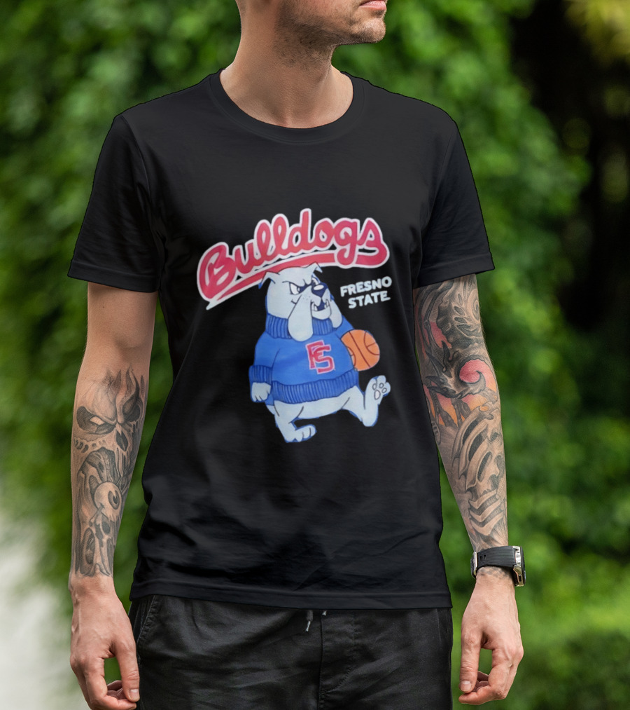 Fresno State Bulldogs Mascot With Basketball And Sweater T-Shirt