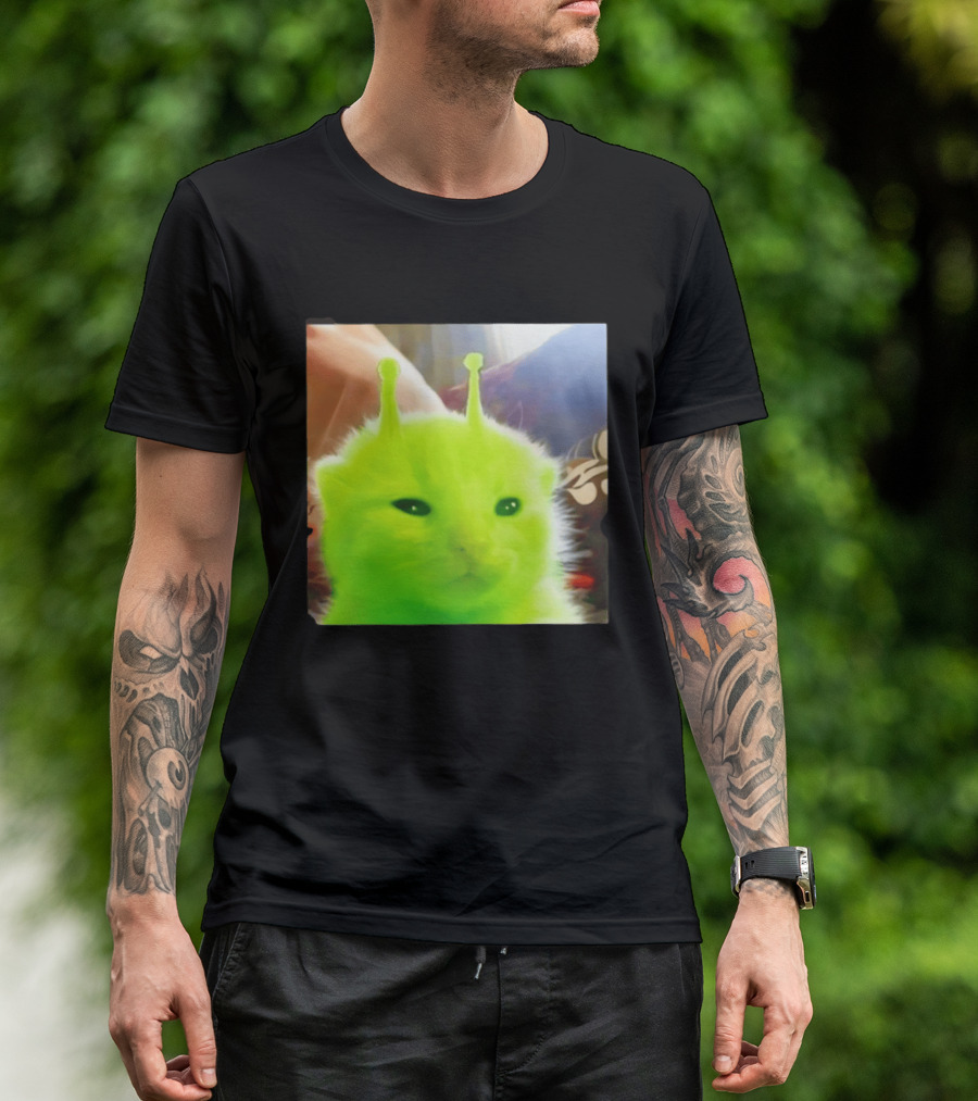 Gleep Alien Kitty Green Cat Antennae Fluffy Feline Fantasy T-Shirt
