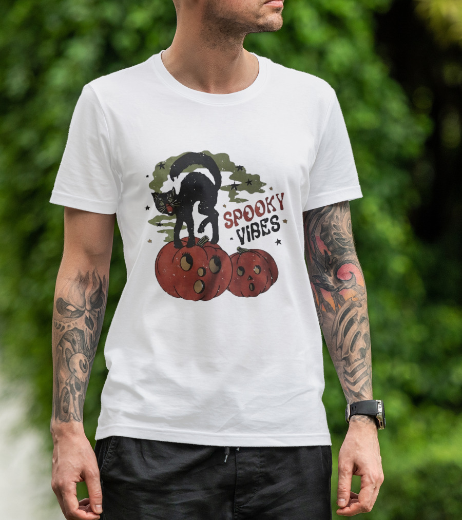 Spooky Vibes Black Cat Pumpkins Halloween Cartoon Stars T-Shirt