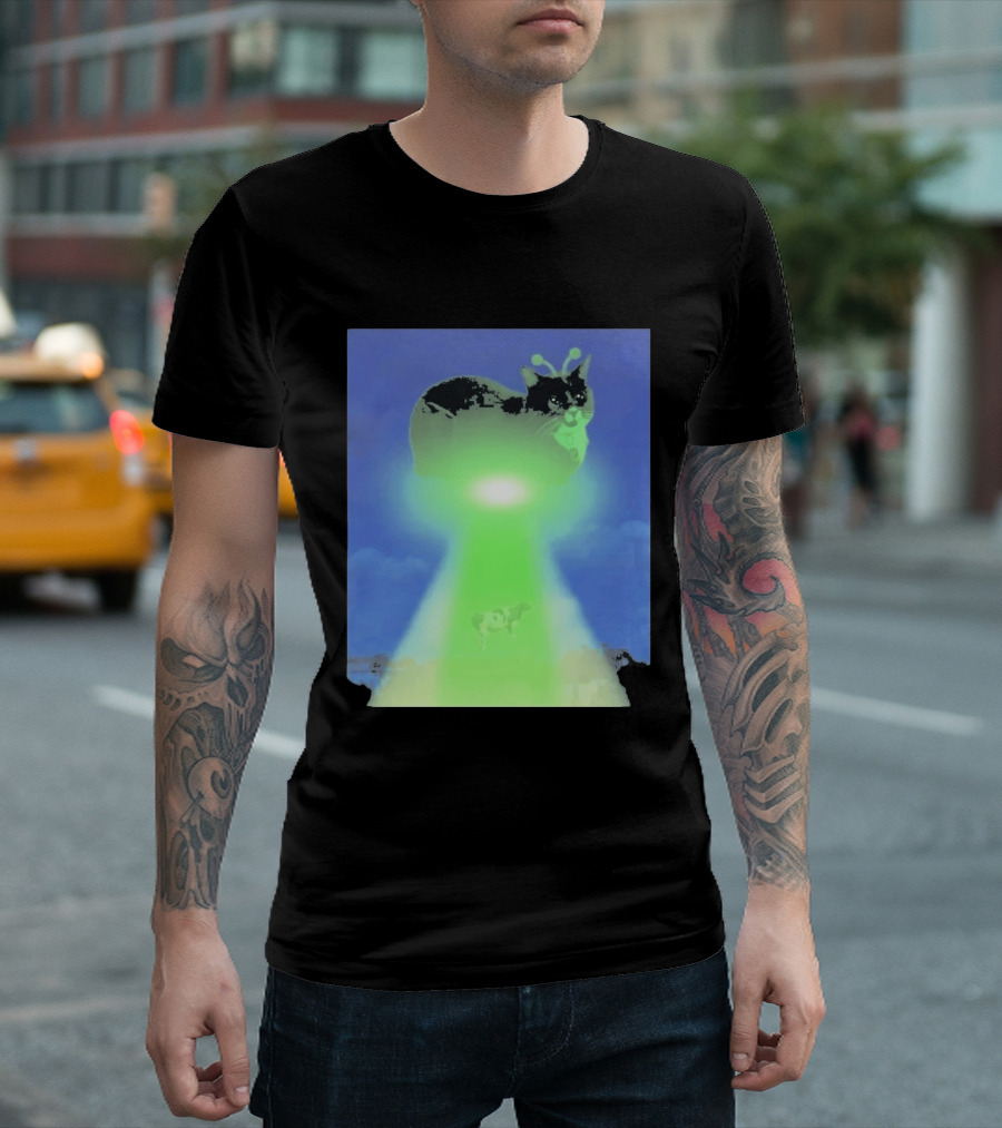 Alien Kitty UFO Beaming Cat Abduction With Tractor Beam And Cow T-Shirt