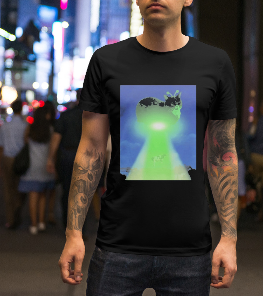 Alien Kitty UFO Beaming Cat Abduction With Tractor Beam And Cow T-Shirt