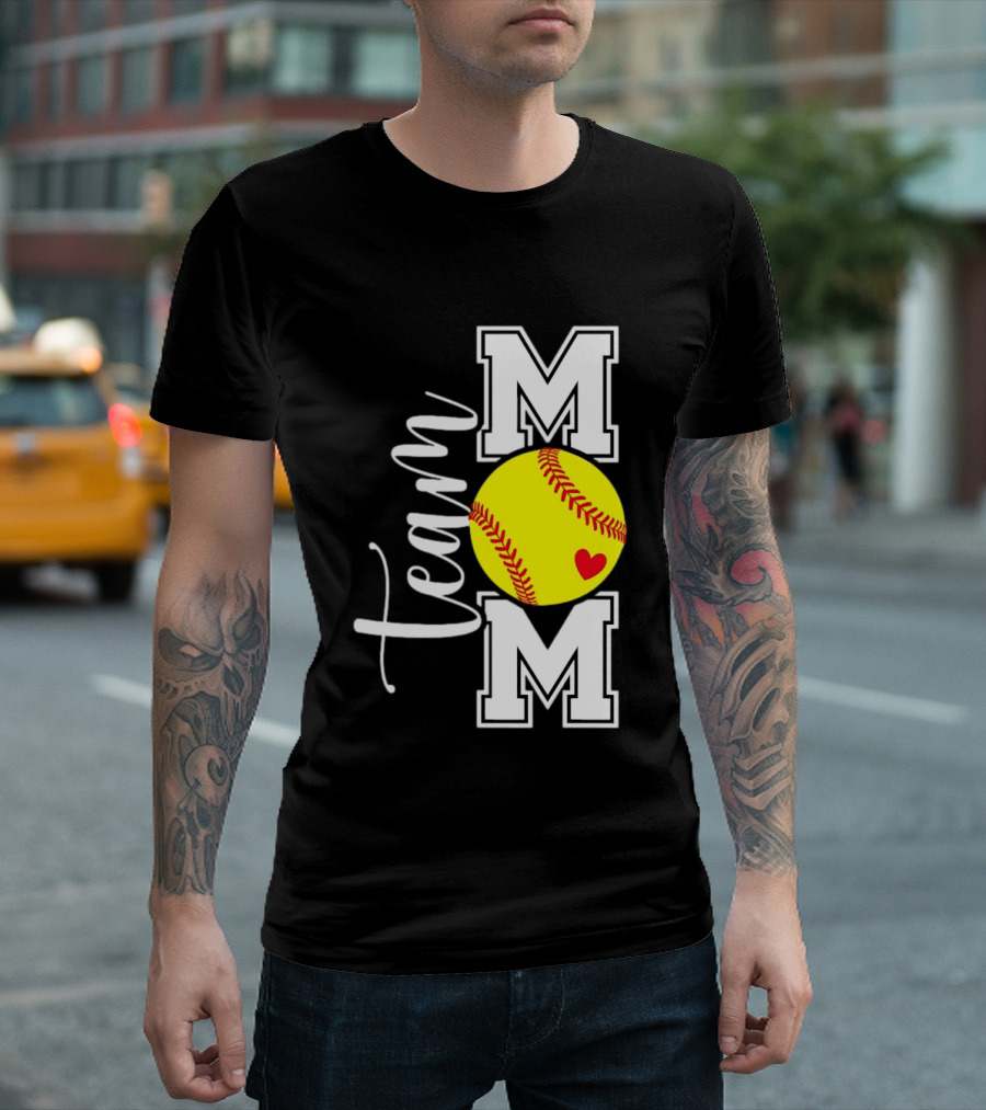 Team Mom Softball Yellow Heart Ball T-Shirt