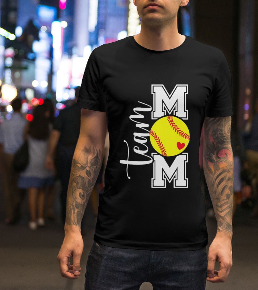Team Mom Softball Yellow Heart Ball T-Shirt