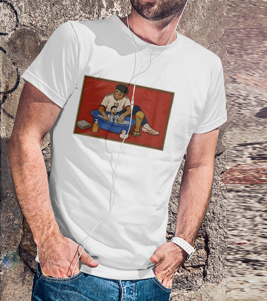 Yamal 19 Bathing Messi In Bathtub With World Cup Trophy T-Shirt