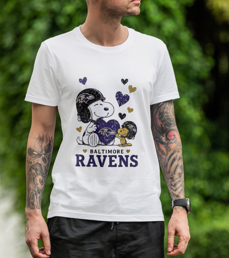 Baltimore Ravens Peanuts Snoopy Woodstock Love Laughter Hearts T-Shirt