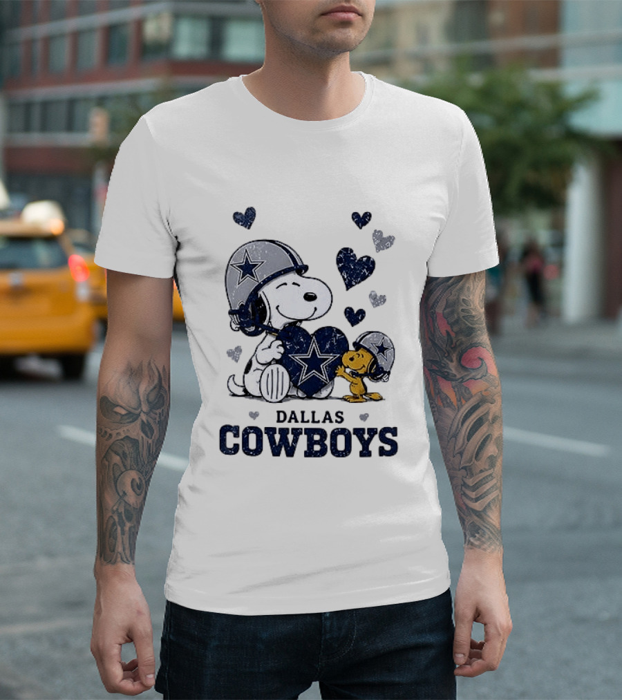 Dallas Cowboys Peanuts Snoopy Woodstock Love Hearts T-Shirt