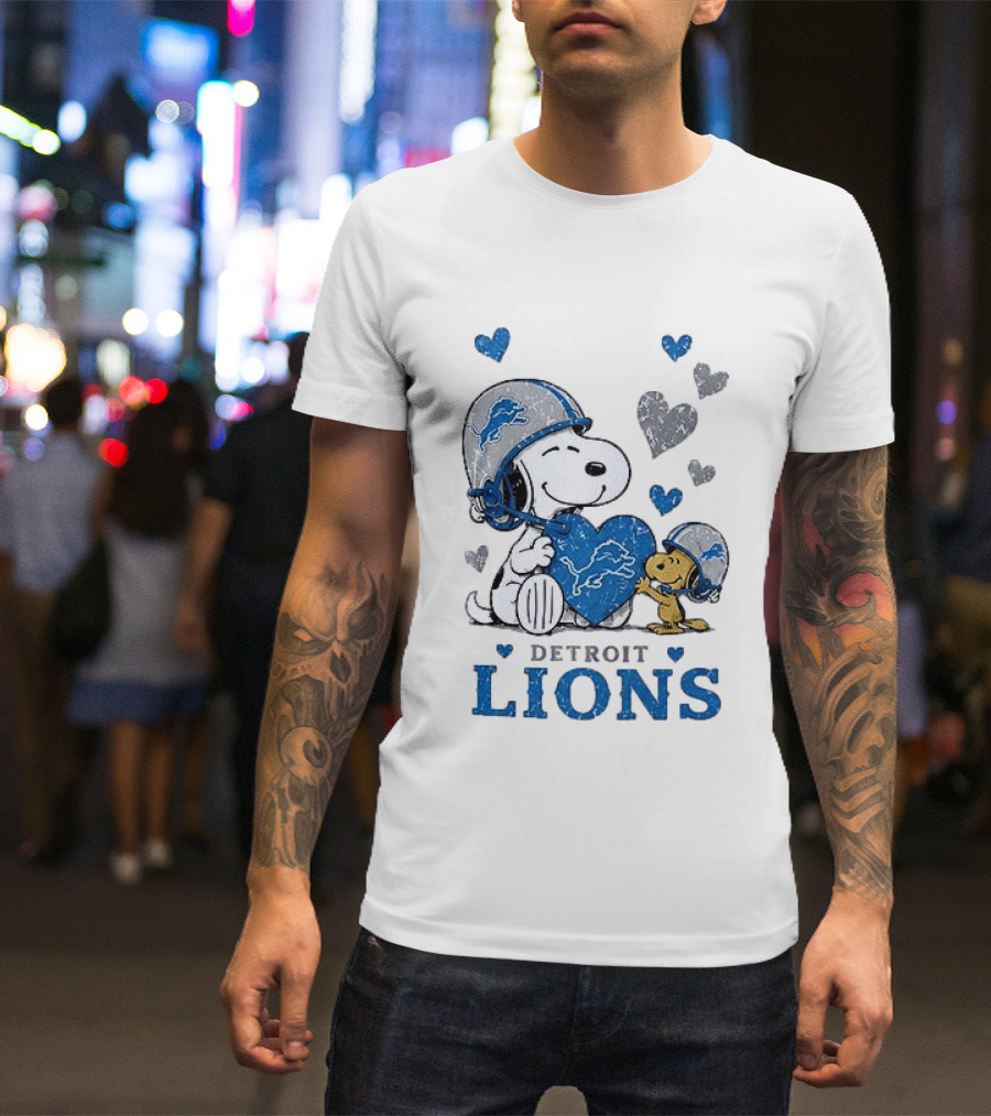 Detroit Lions Peanuts Snoopy Woodstock Heart Helmets Love T-Shirt