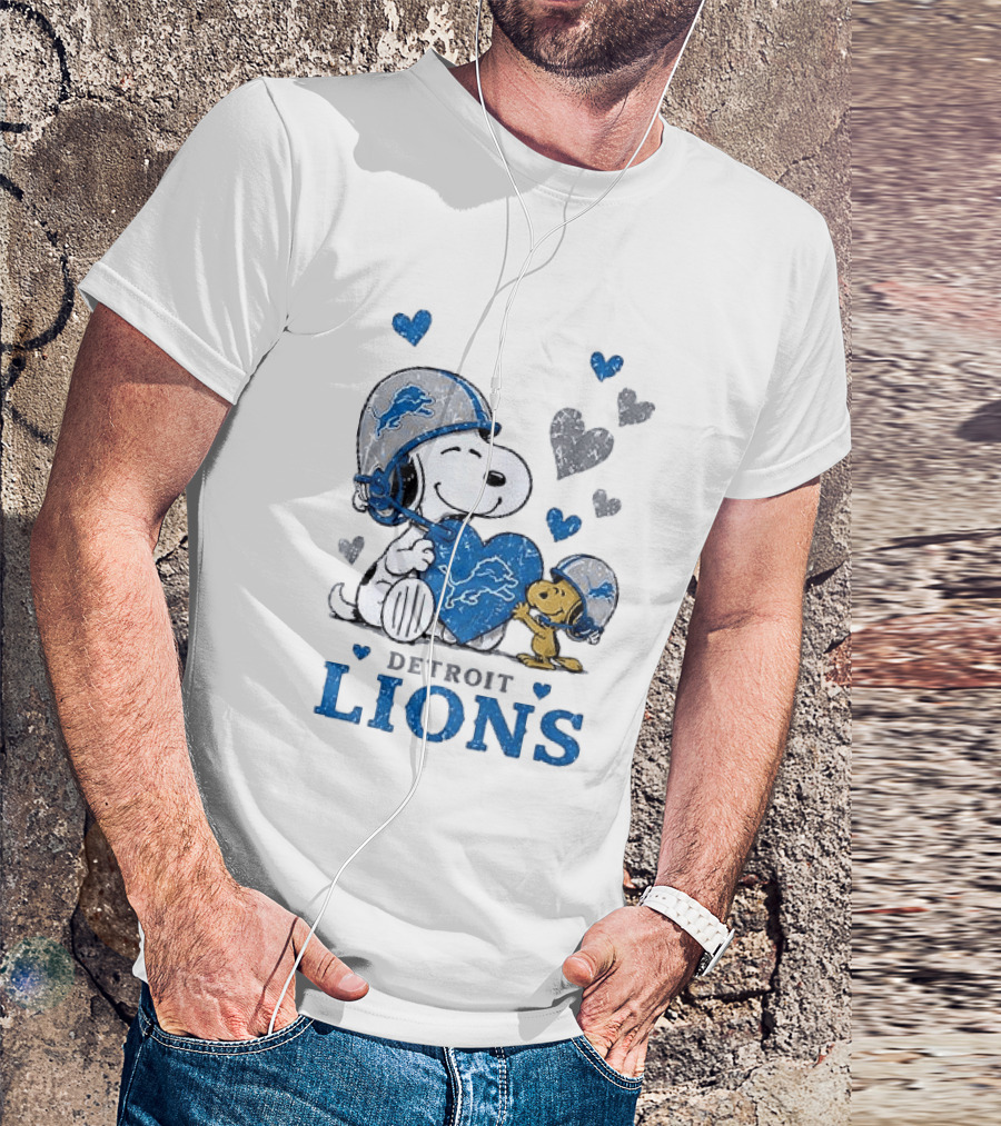 Detroit Lions Peanuts Snoopy Woodstock Heart Helmets Love T-Shirt