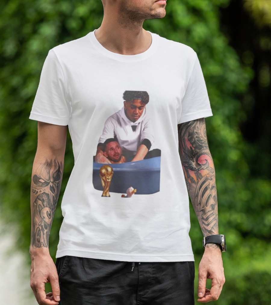 Lamine Yamal Lionel Messi Bathtub Meme World Cup Trophy T-Shirt