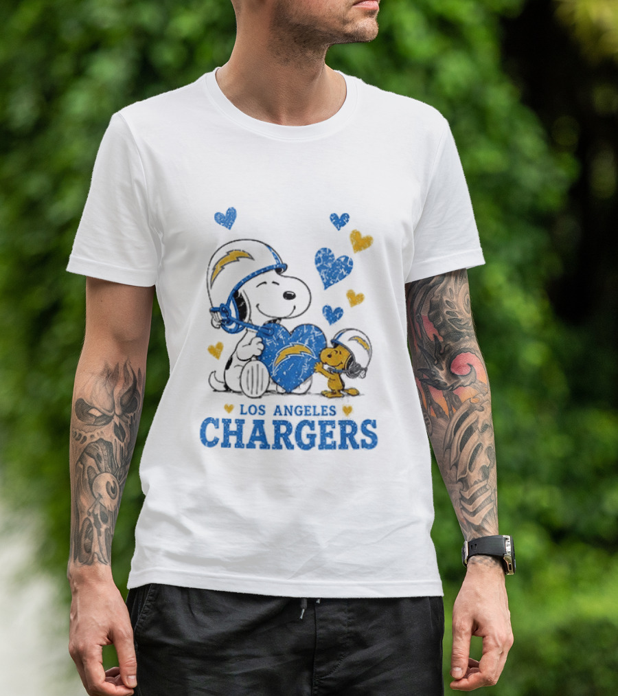 Los Angeles Chargers Peanuts Snoopy Love Laughter T-Shirt