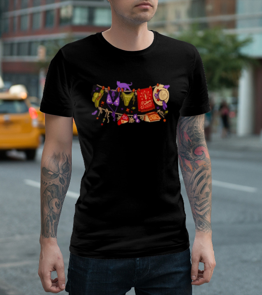 Hocus Pocus Amuck Salem Witch Laundry Line Halloween T-Shirt