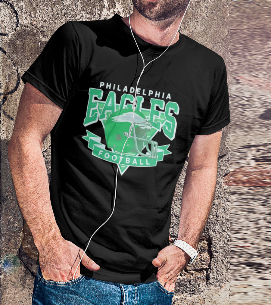 Philadelphia Eagles Helmet Vintage Style Football Fan Gear T-Shirt