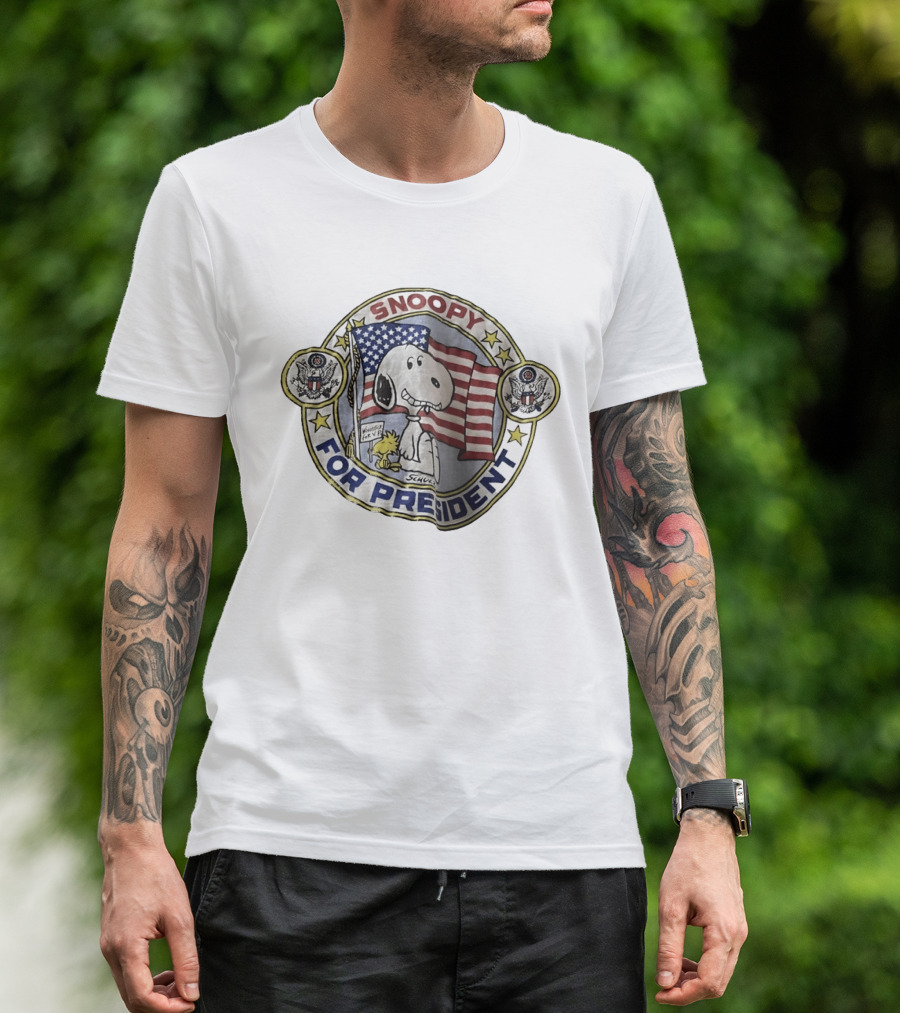 Snoopy For President Schulz Woodstock VP American Flag Oval Seal T-Shirt