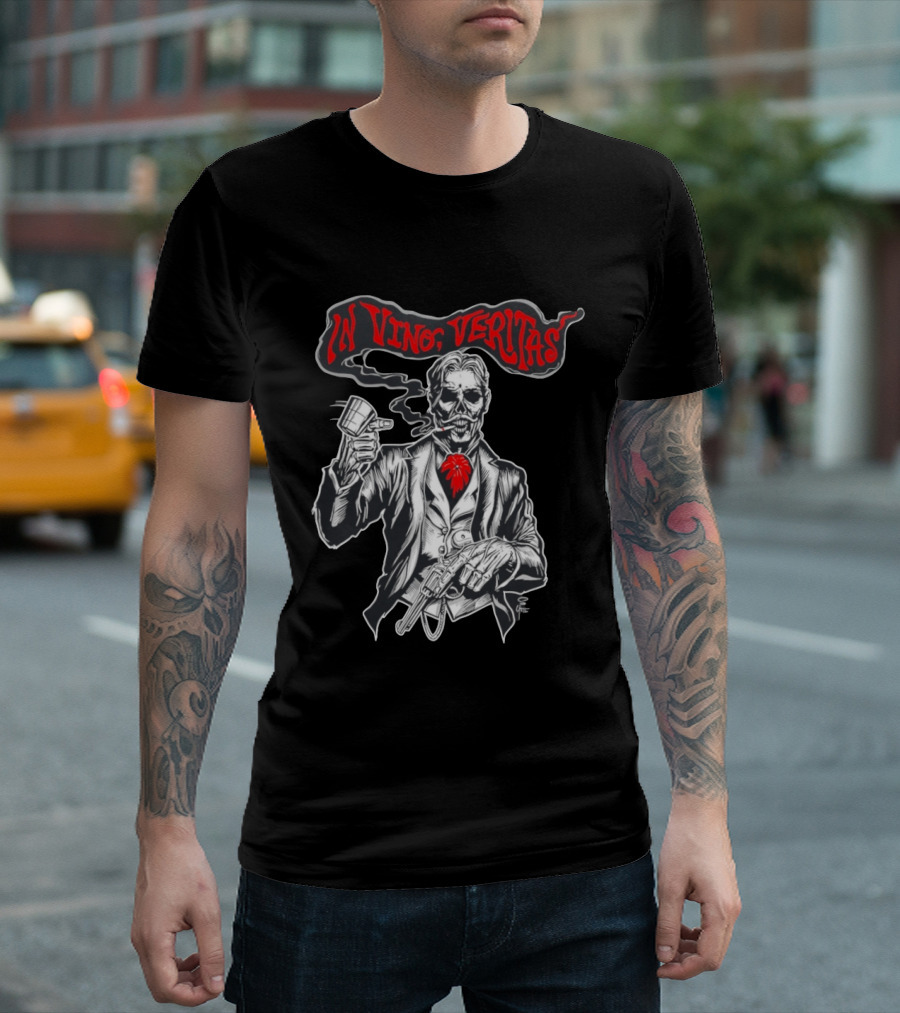 Skeleton Doc Holliday In Vino Veritas Smoking Gun Wine Cup T-Shirt