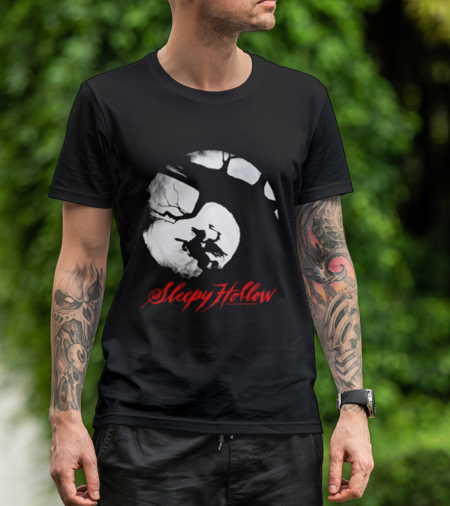 Sleepy Hollow Red Lettering Crescent Moon T-Shirt