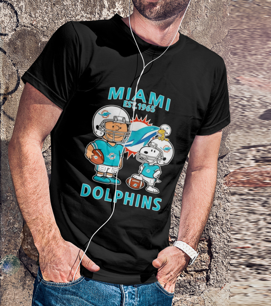 Miami Dolphins Est 1965 Charlie Brown Snoopy Football T-Shirt