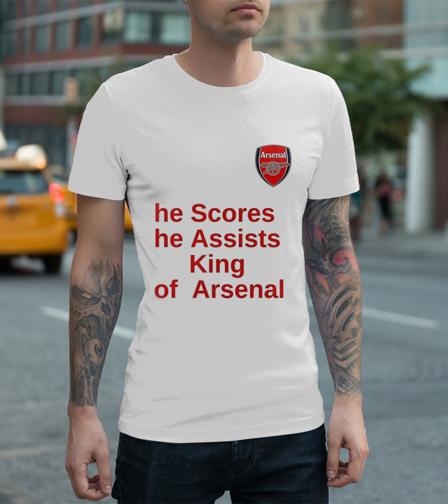 B﻿ukayo Saka He Scores He Assists King Of Arsenal T-Shirt