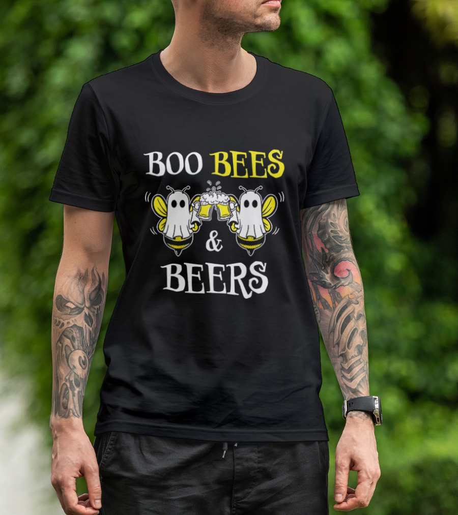 Boo Bees And Beers Halloween 2026 Bumblebee Ghosts Toasting T-Shirt
