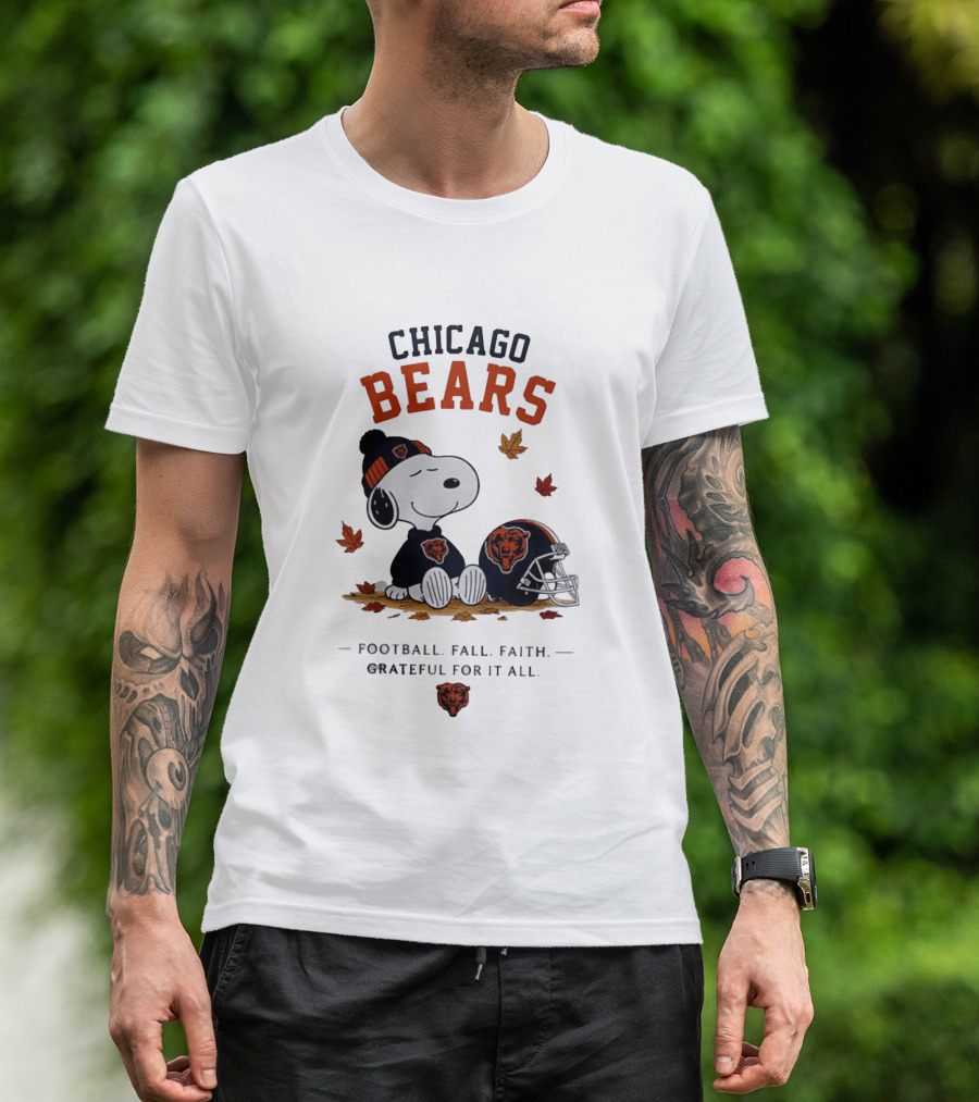 Chicago Bears Snoopy Grateful Football Fall Faith T-Shirt