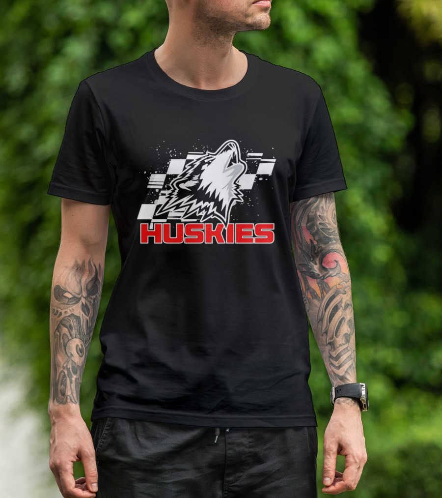 Huskies Howling Checkered Racing Flag T-Shirt
