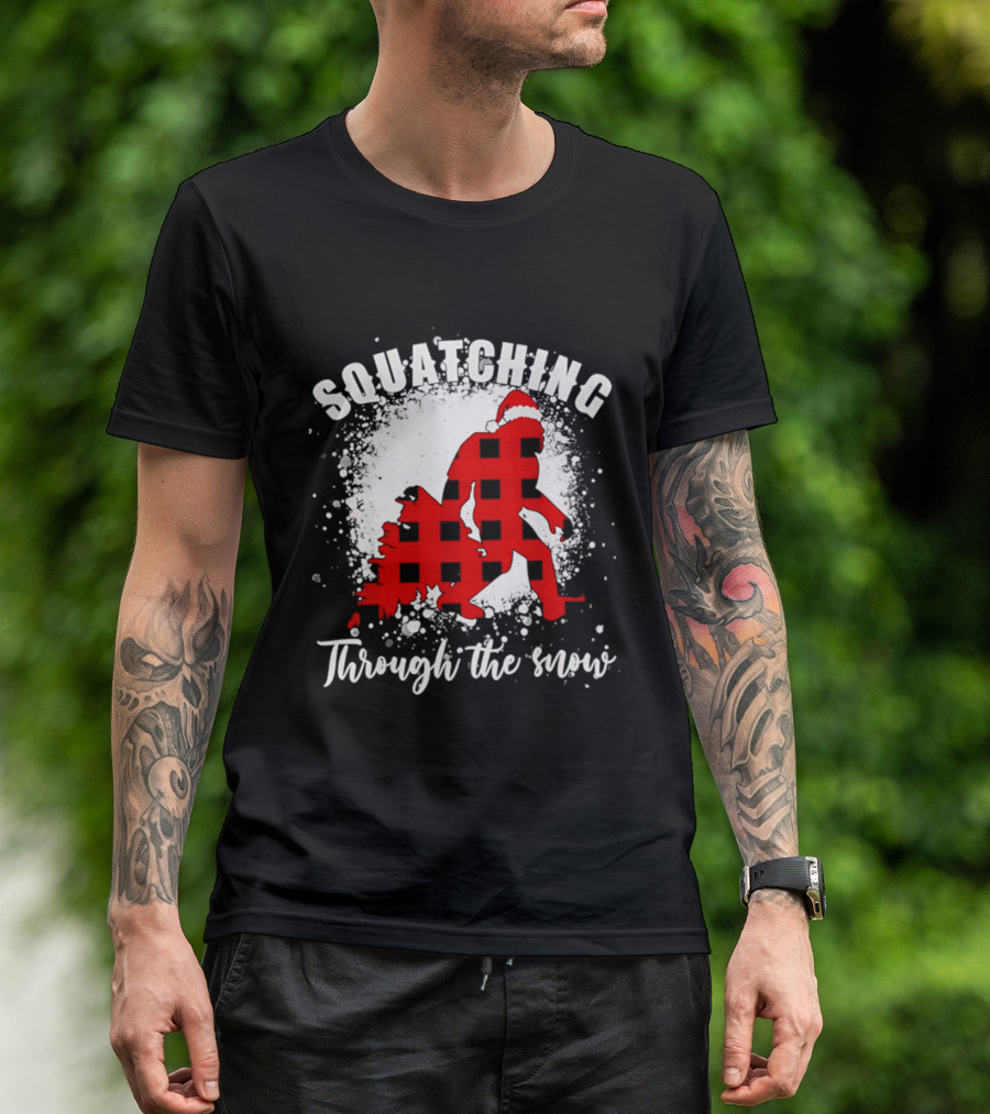 Squatching Through The Snow Bigfoot Santa Hat Christmas T-Shirt