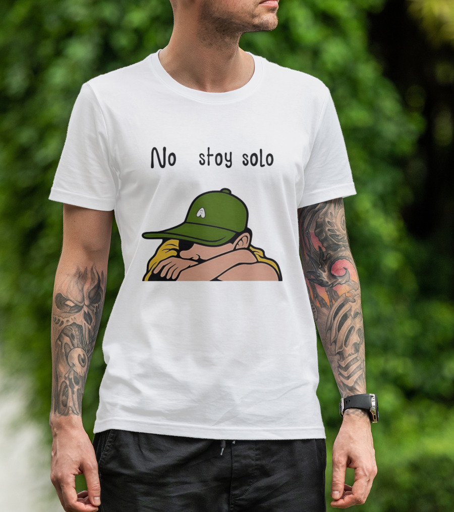 No Estoy Solo Anime Boy In Green Hat And Yellow T-Shirt