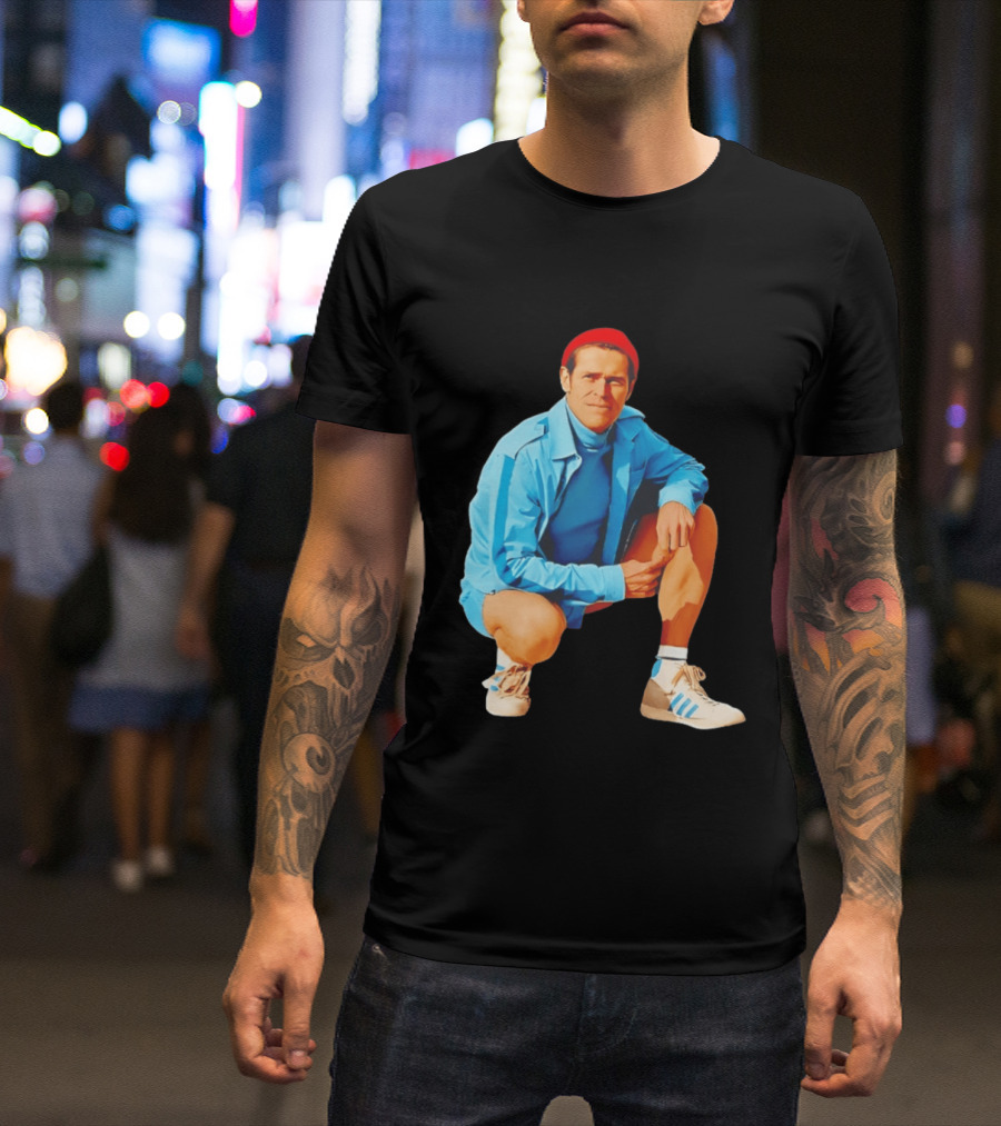 Willem Dafoe Meme Red Beanie Blue Tracksuit Squatting Pose T-Shirt