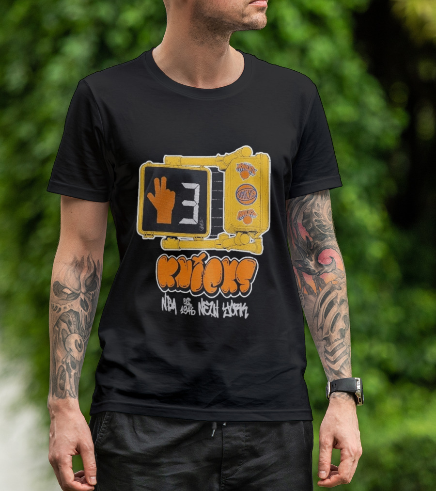 Knicks NBA Street Style Hand Sign Look B4 Crossing T-Shirt