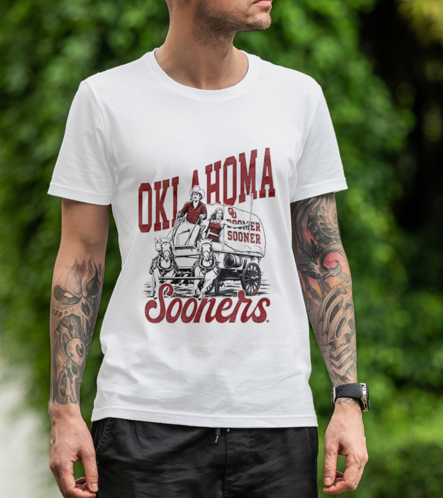 Oklahoma Sooners Boomer Sooner Horse Drawn Wagon T-Shirt