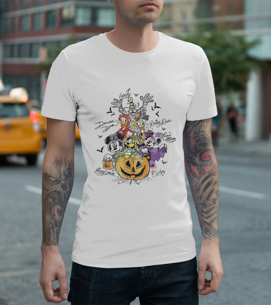 Mickey Minnie Donald Goofy Pluto Daisy Halloween Pumpkin Costume Bash T-Shirt