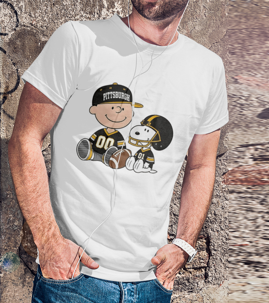 Pittsburgh Football Charlie Brown Snoopy Pigskin Player T-Shirt