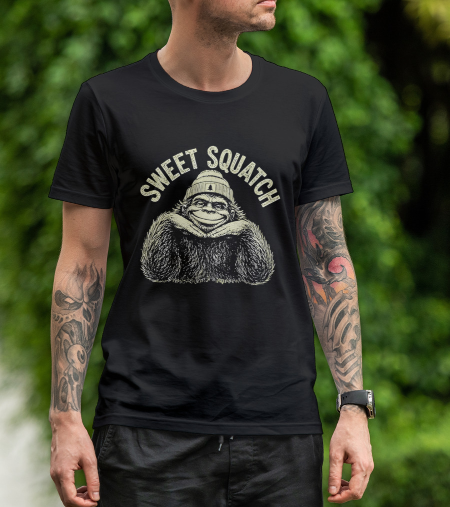 Sweet Squatch Bigfoot Beanie Smiling Legend T-Shirt