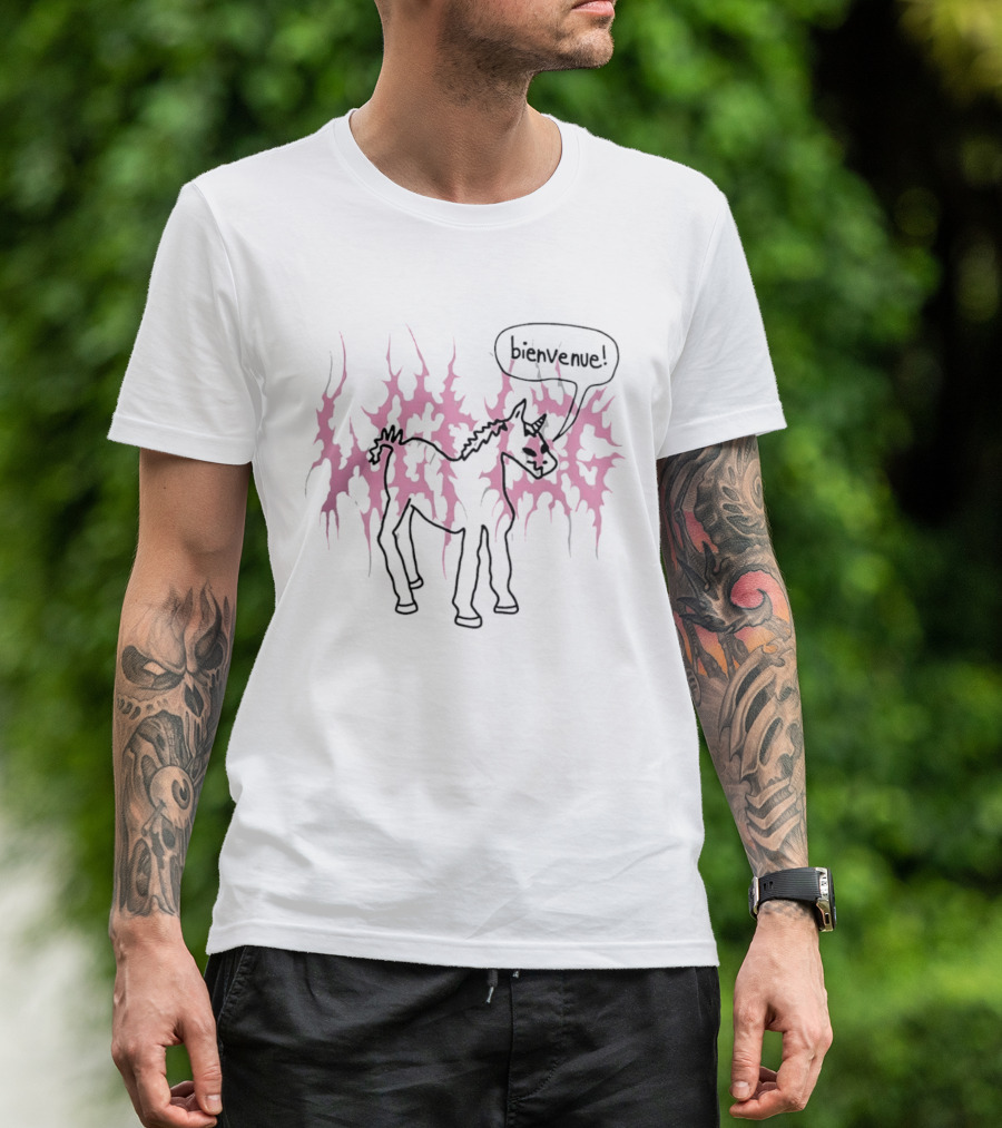 Bienvenue Cartoon Horned Unicorn Pink Flames T-Shirt