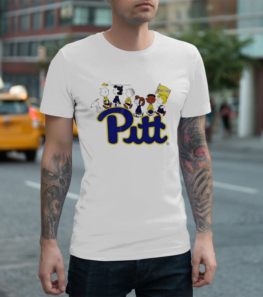 Pittsburgh Panthers Peanuts Characters With Pitt Flag T-Shirt