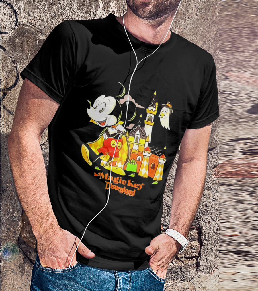 Mickey Mouse Magic Key Disneyland Resort Halloween Castle Ghost T-Shirt