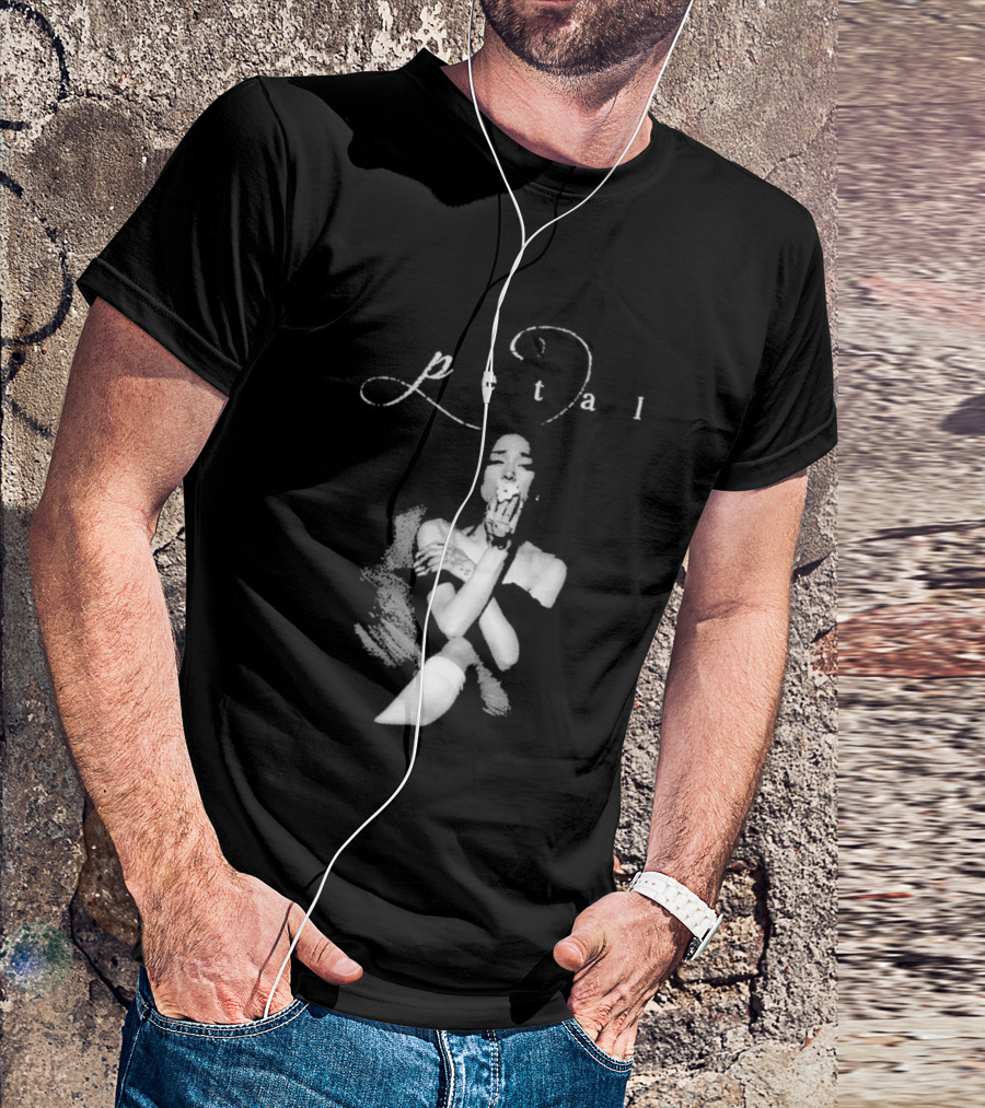 Petal Script Ariana Grande T-Shirt