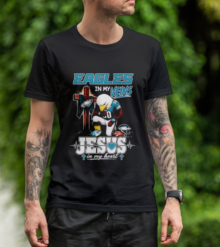 Eagles In My Veins Jesus In My Heart Kneeling Cross Football Helmet T-Shirt