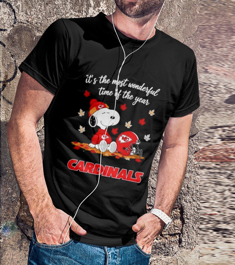 Kansas City Chiefs Snoopy Cardinals Autumn Leaves Helmet Wonderful Time Of Year T-Shirt