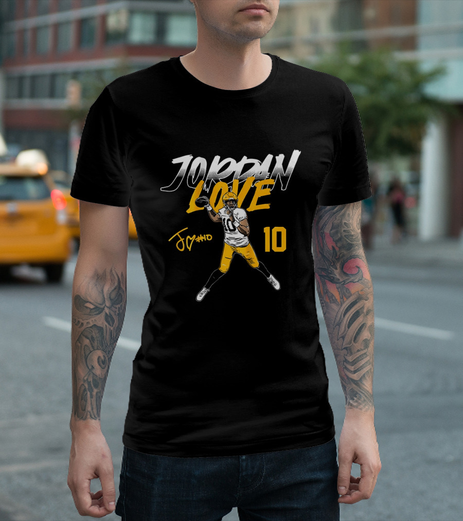 Jordan Love 10 Signature Pose Green Bay Packers T-Shirt
