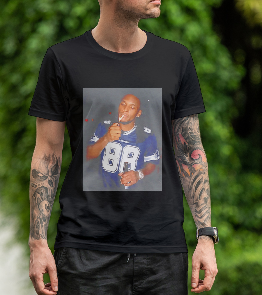 CeeDee Lamb Dallas Cowboys 88 Jersey Holding Beer Smoking T-Shirt