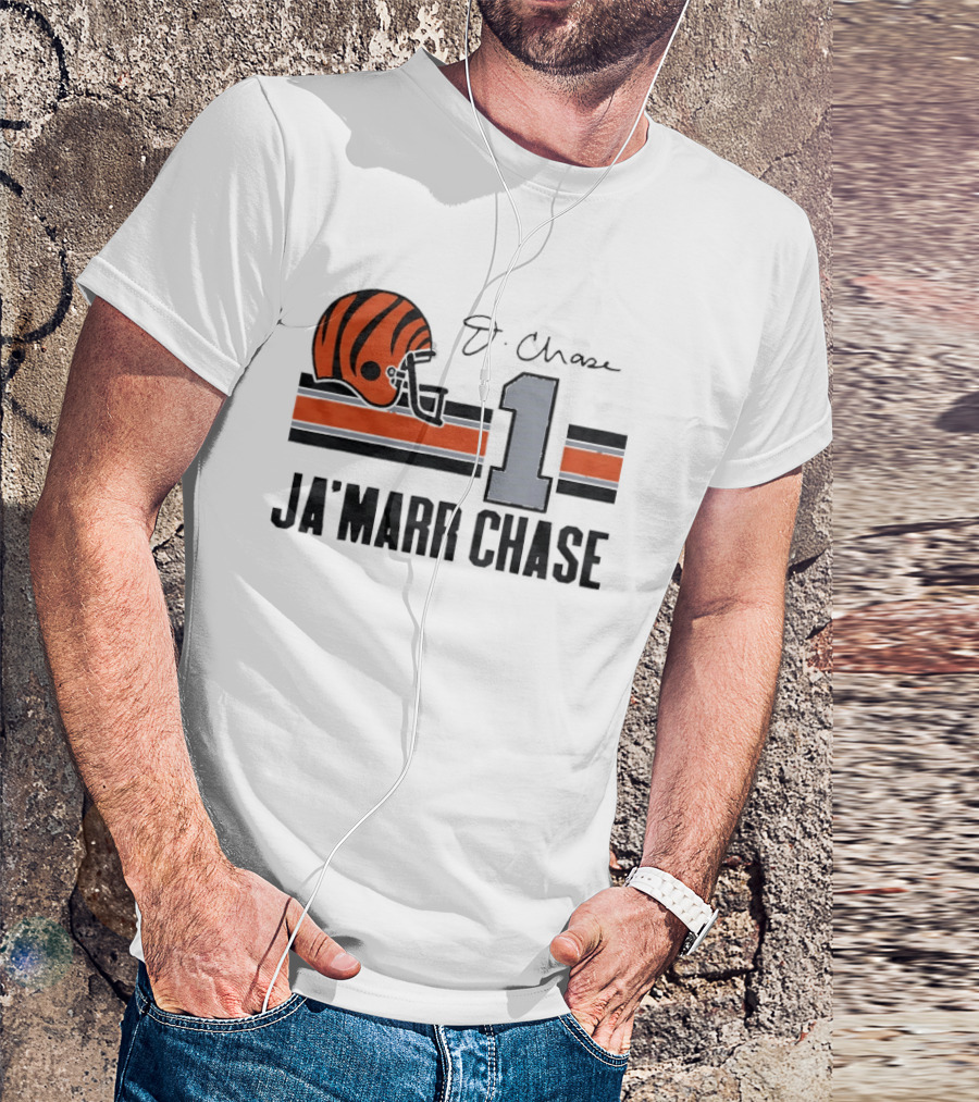 Cincinnati Bengals Ja'Marr Chase Helmet 1 J Signature Stripes Wood Texture T-Shirt