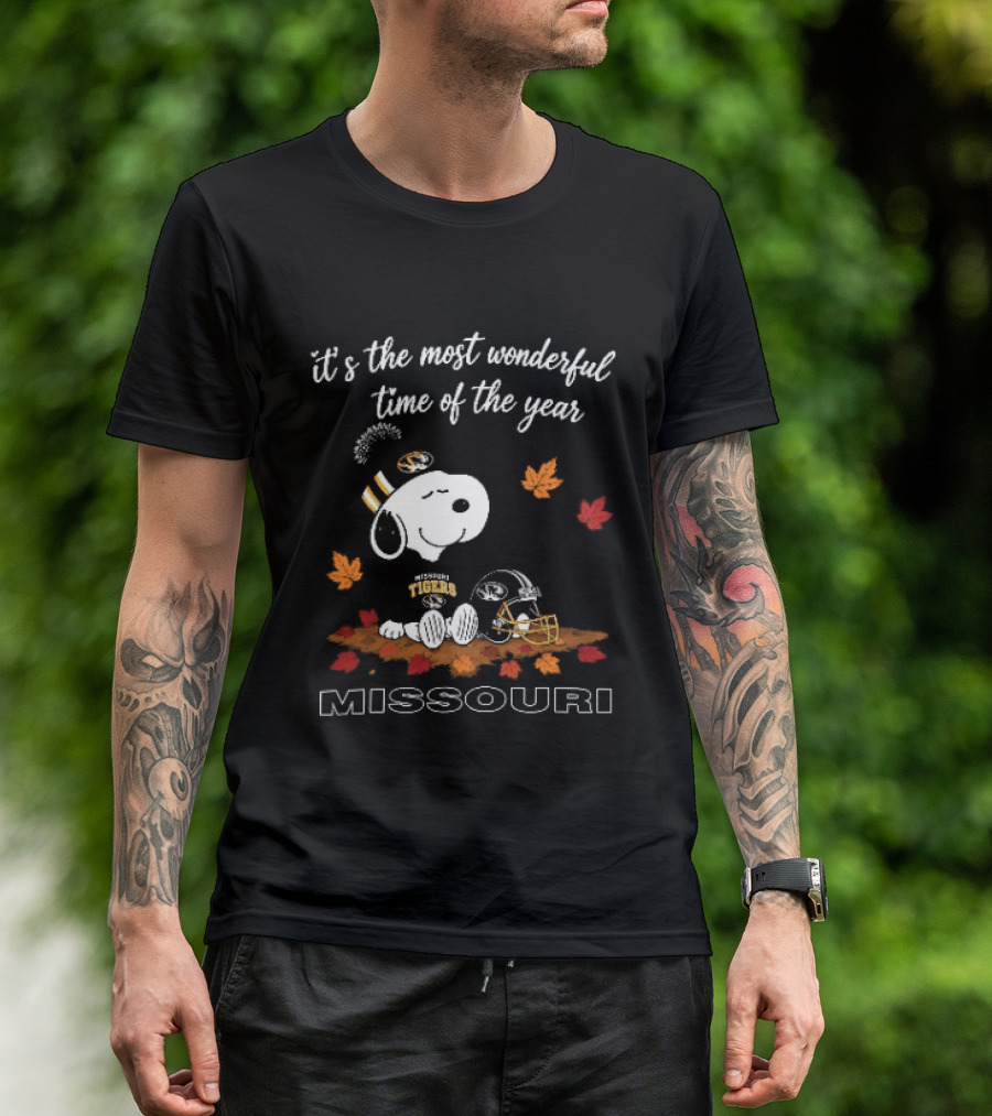 Missouri Snoopy Tigers Most Wonderful Time Of The Year NCAA Football Fall Leaves T-Shirt