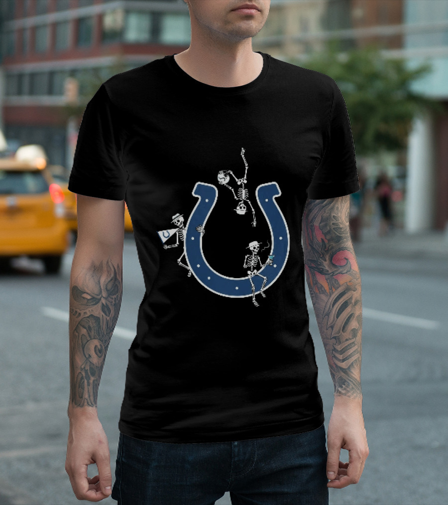 Indianapolis Colts Skeletons Celebrating With Hats And Drink By Horseshoe T-Shirt