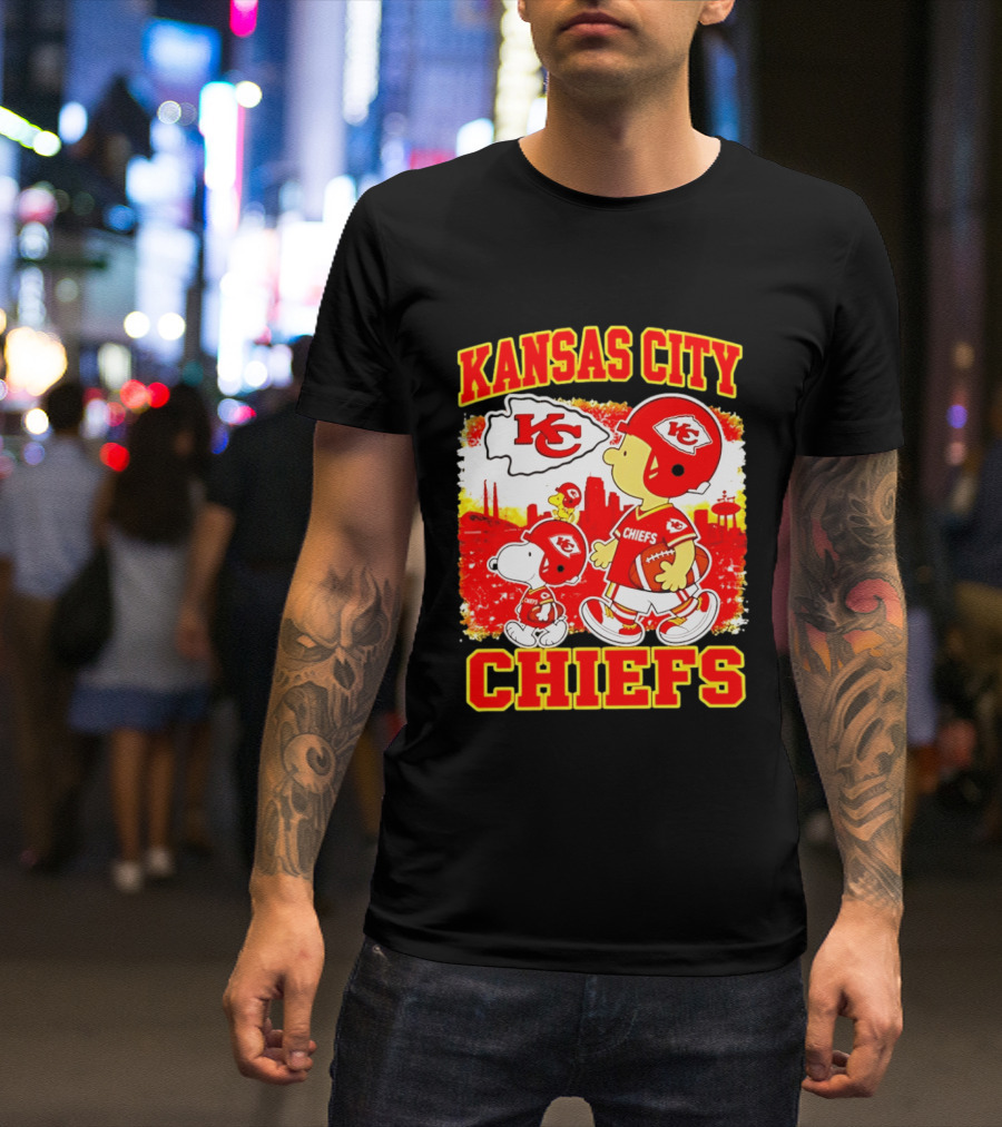 Kansas City Chiefs Snoopy Woodstock Skyline Football 2026 T-Shirt
