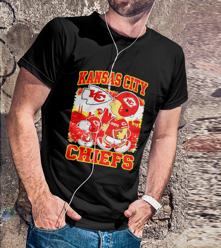 Kansas City Chiefs Snoopy Woodstock Skyline Football 2026 T-Shirt