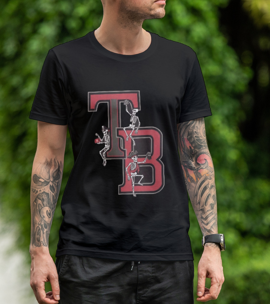 Tampa Bay Buccaneers TB Pirate Skeletons Football T-Shirt
