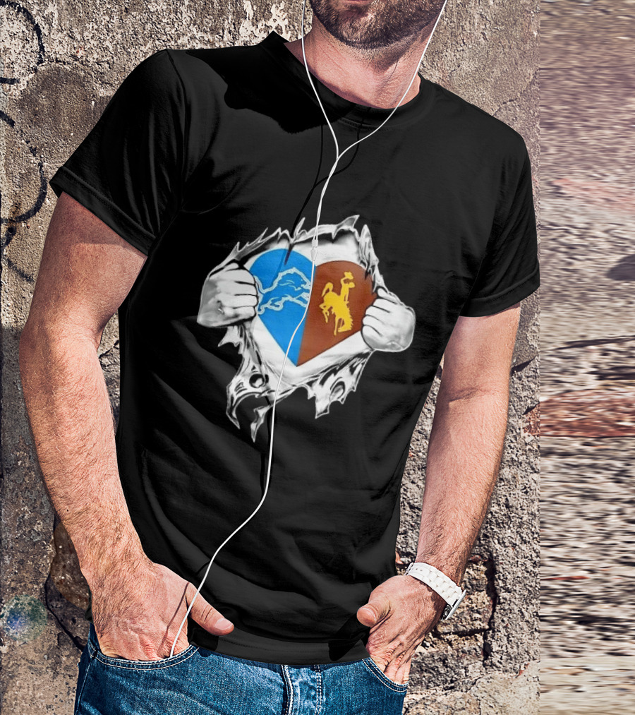 Detroit Lions Wyoming Cowboys Heart Ripped Skin T-Shirt