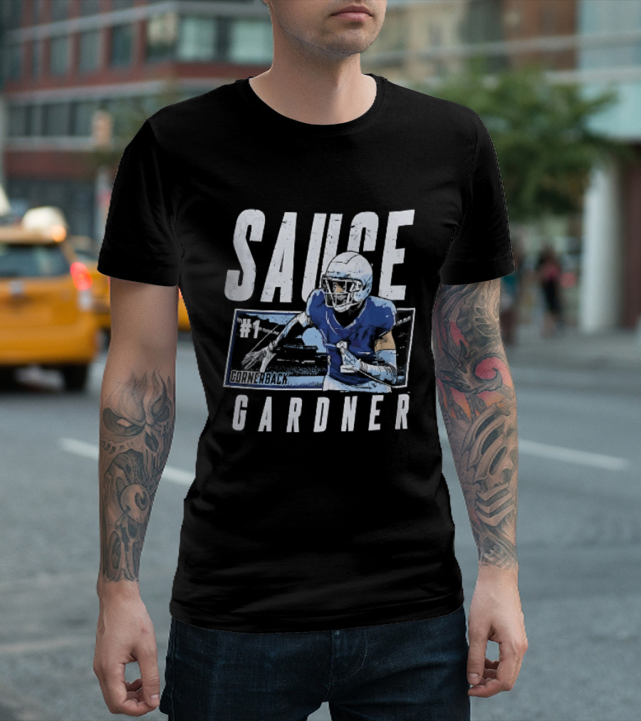 Sauce Gardner Cornerback Football Player Pose Distressed Frame T-Shirt